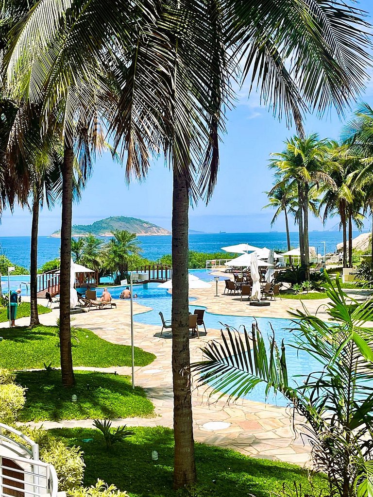 Cobertura PÉ NA AREIA com Deslumbrante Vista Panorâmica